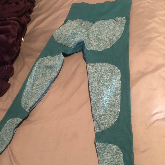 Like New DYE Impact Seamless Leggings - Picture 6 of 7